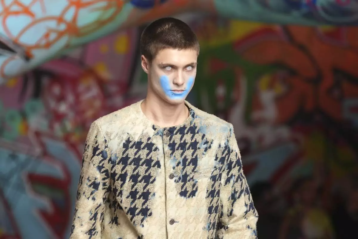 A model wears a creation of the Diesel Fall/Winter 2025-2026 women's collection presented in Milan, Italy, Wednesday, Feb. 26, 2025. (AP Photo/Antonio Calanni)