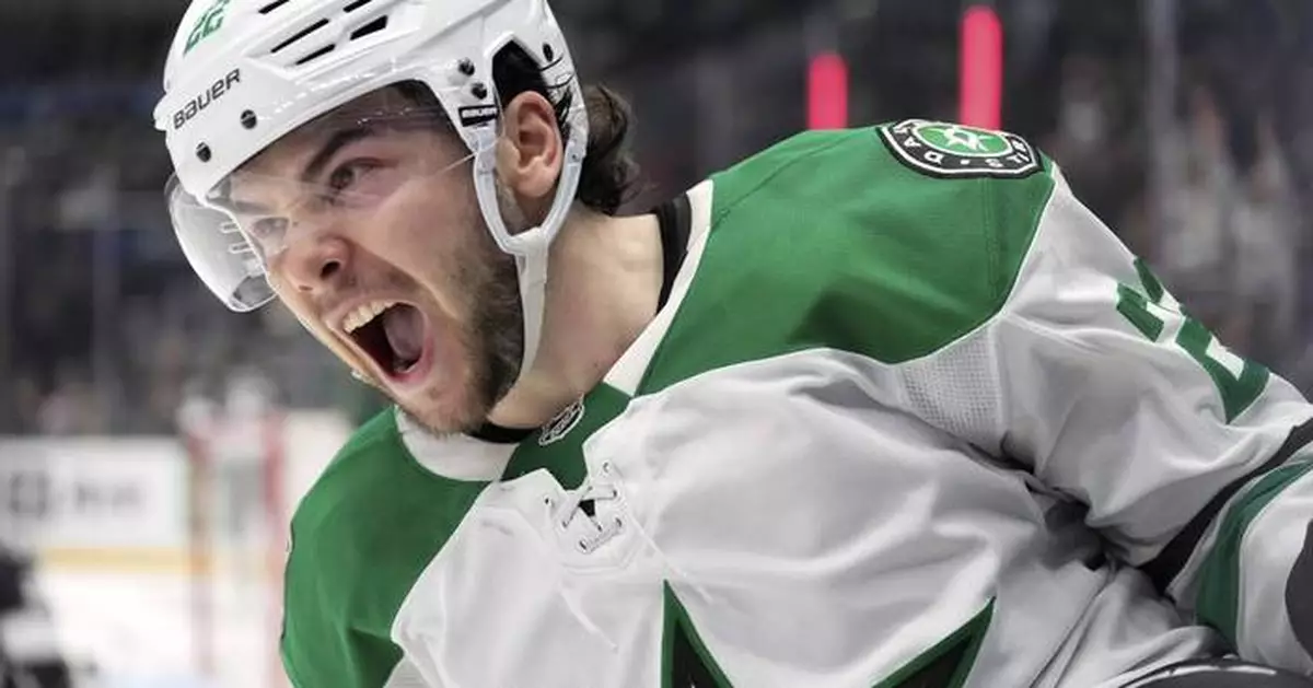 Matt Duchene scores twice in Stars' 8-3 romp over Sharks