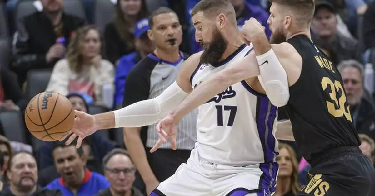 The Kings hand the Cavaliers their 3rd straight loss with a 123-119 win