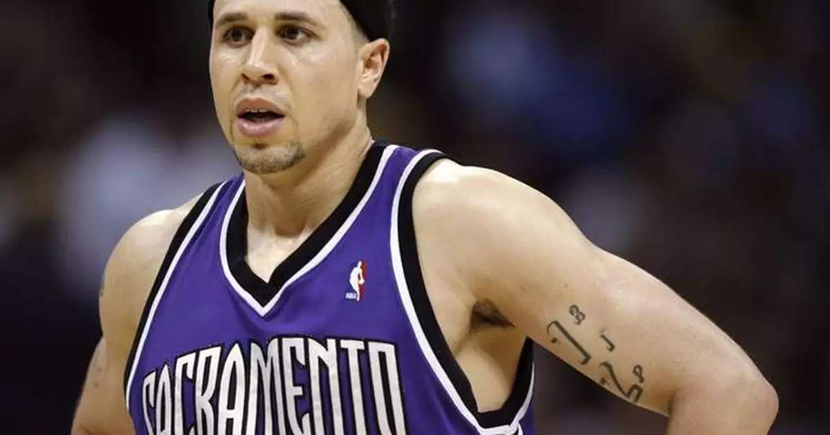 Sacramento State to hire Mike Bibby as basketball coach, AP source says