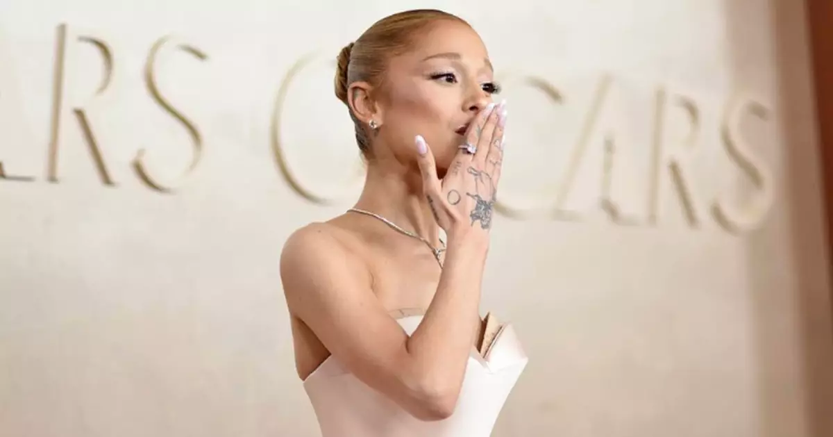 Ariana Grande goes full Glinda, 'Wicked' bestie Erivo does Elphaba proud in green on Oscars carpet