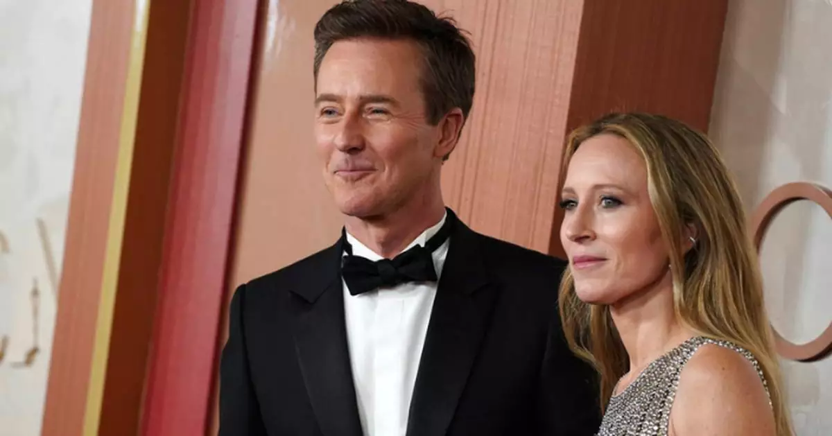 PHOTO COLLECTION: 97th Academy Awards Arrivals