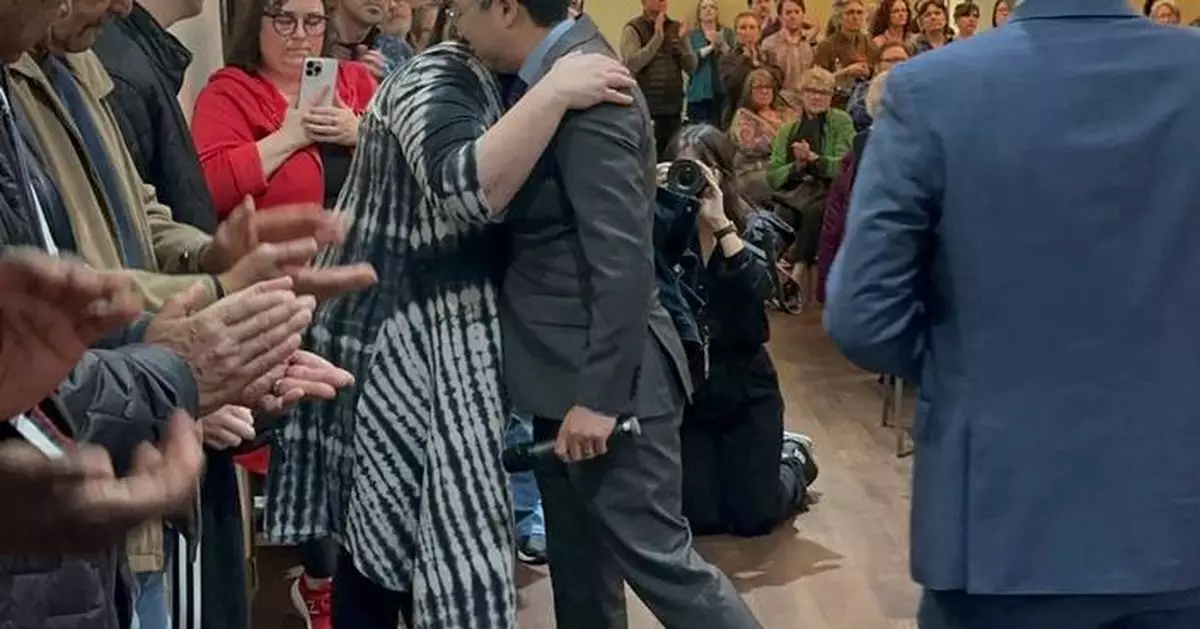 New Jersey Democratic Sen. Andy Kim implores town hall to 'please stay engaged'