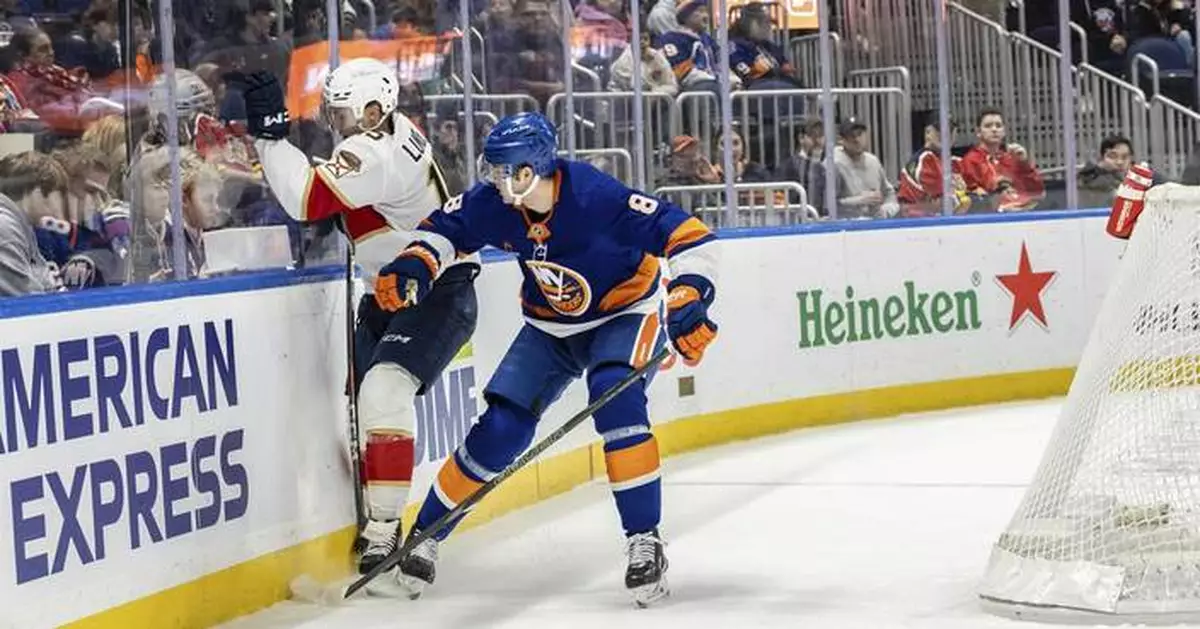 Islanders come back with a 4-goal third period to beat the Panthers 4-2