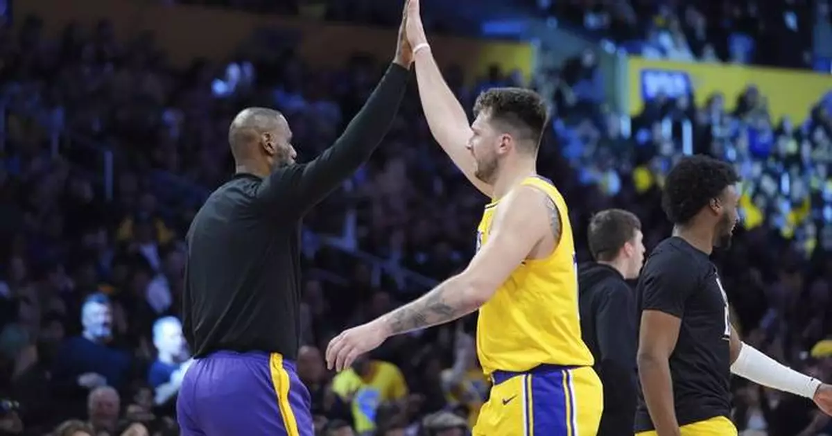 LeBron scores 34 after historic 50,000th point, and Lakers beat Pelicans 136-115 for 7th straight W