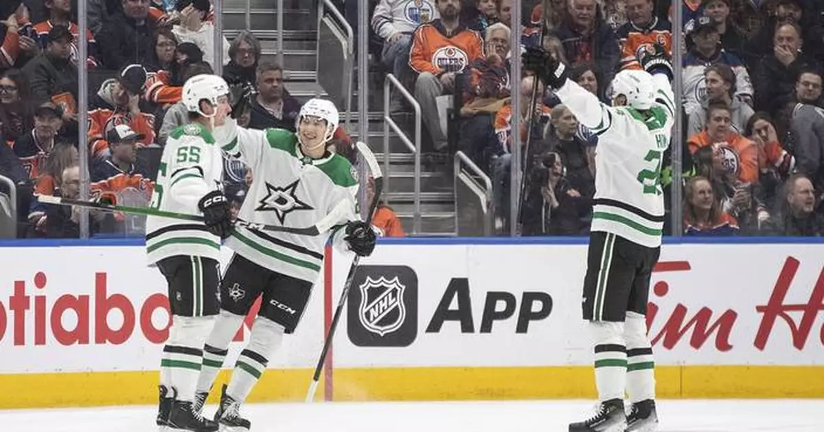 Jason Robertson has natural hat trick in the Stars' 4-3 victory over the Oilers