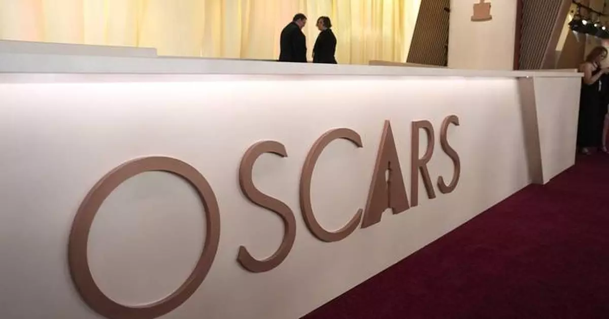 PHOTO COLLECTION: 97th Academy Awards Roaming Arrivals