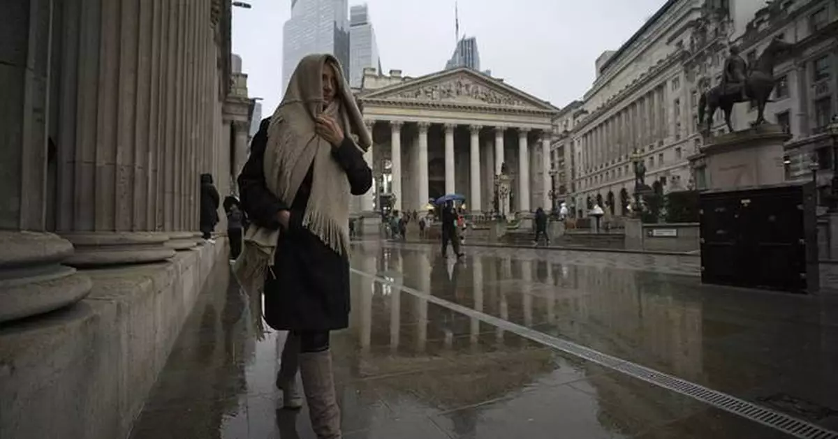 With outlook uncertain, the Bank of England joins the US Fed in putting interest rates on hold