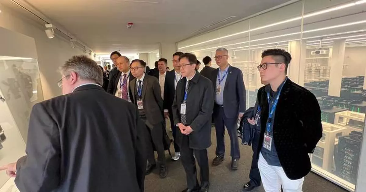 Professor Sun Dong Promotes Hong Kong's Digital Innovation at Mobile World Congress 2025 in Barcelona.