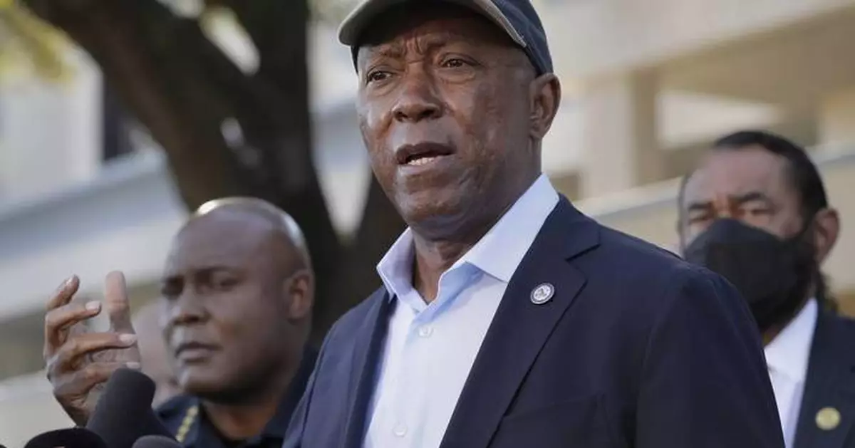 The late US Rep. Sylvester Turner is honored by mourners as he lies in state