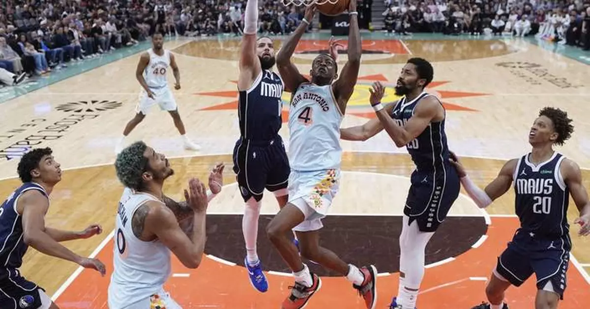 Spurs G De'Aaron Fox to miss rest of season with finger injury