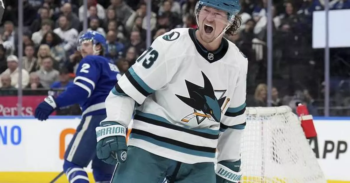 Sharks battle back to stun Leafs 3-2 in shootout