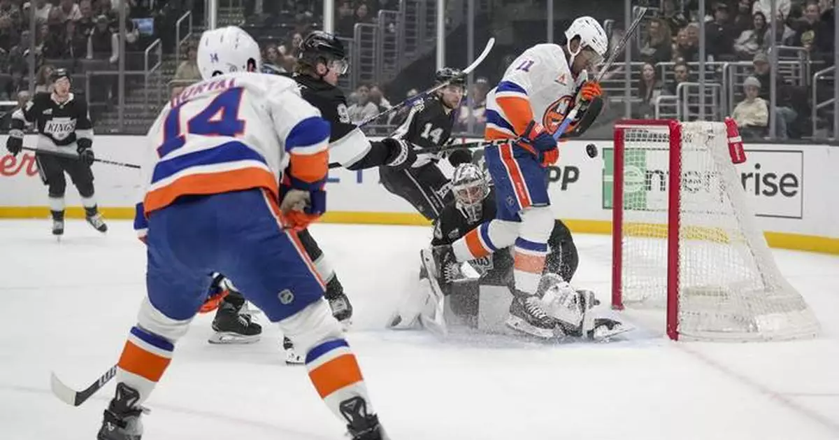 Islanders have a pair of 2nd-period goals wiped out on goalie interference challenges by the Kings