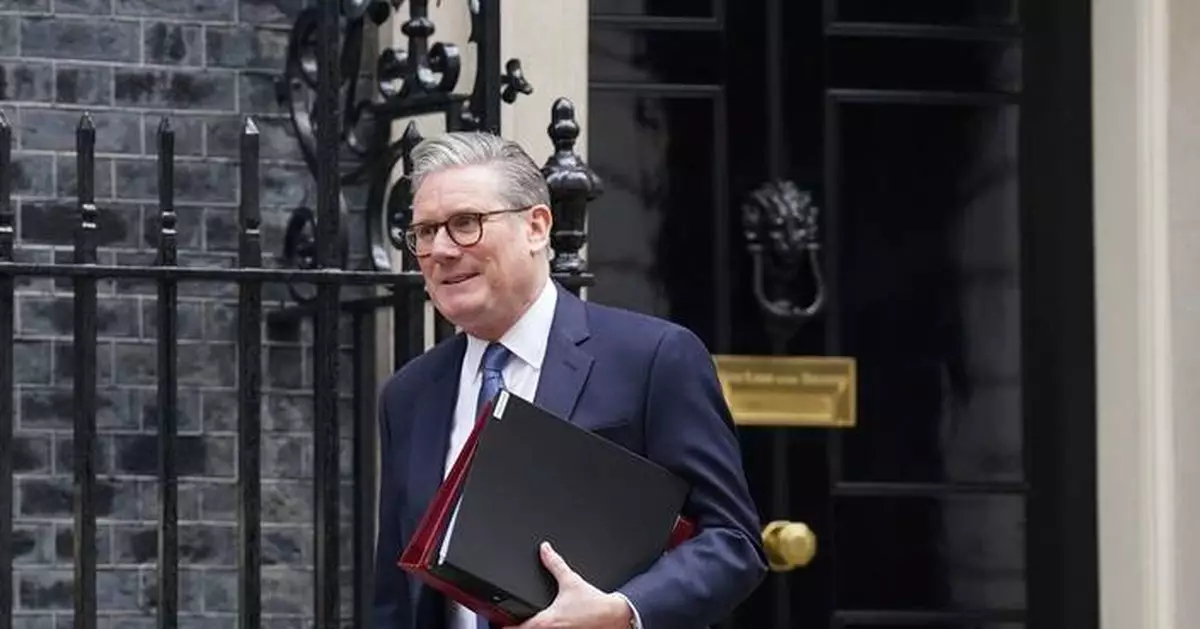 Starmer challenges Putin to prove he is serious about peace by signing up to Ukraine ceasefire