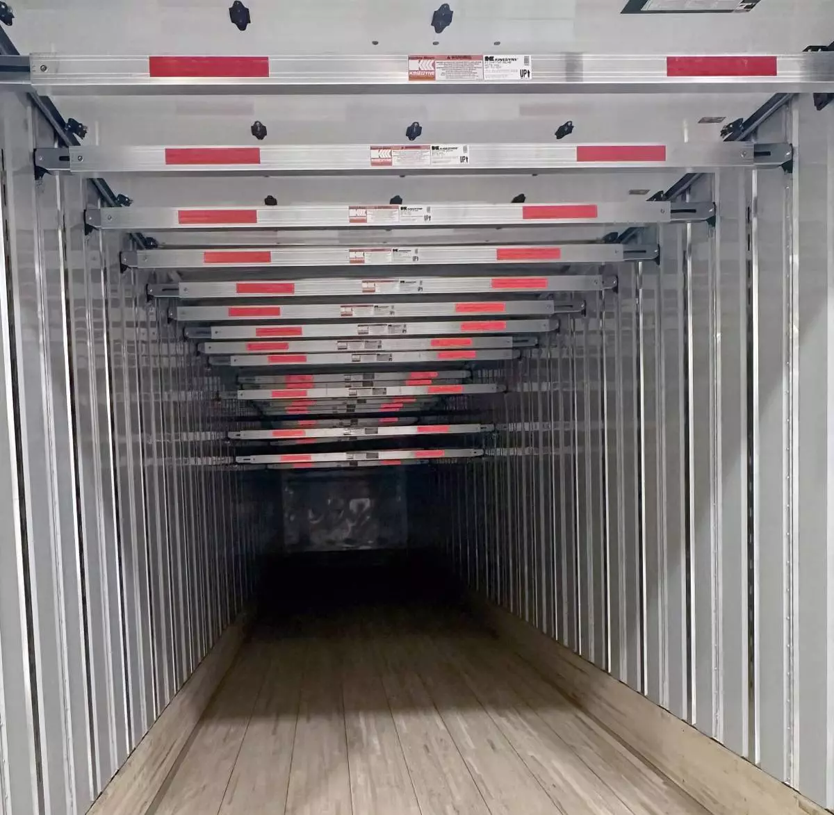 Utility offers option for versatile load securement and double decking capabilities on 4000D-X Composite dry freight van