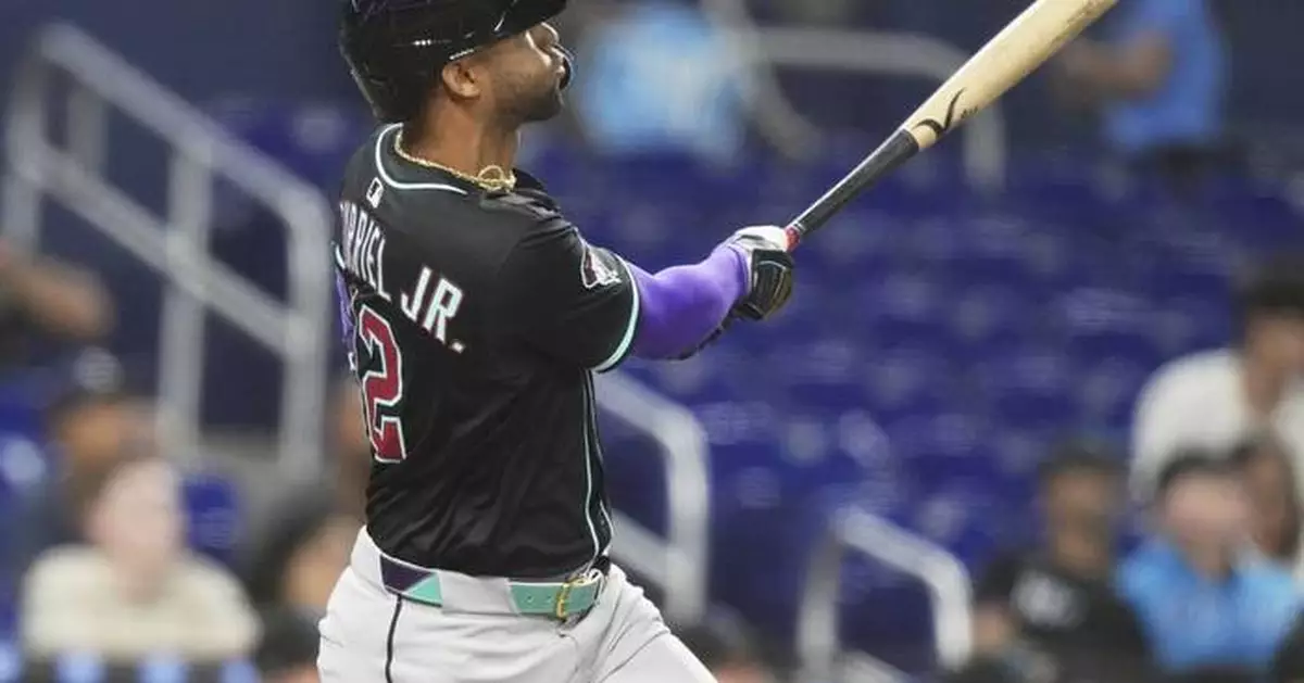 Diamondbacks hit 4 homers to beat Marlins 6-2 for 4th straight win