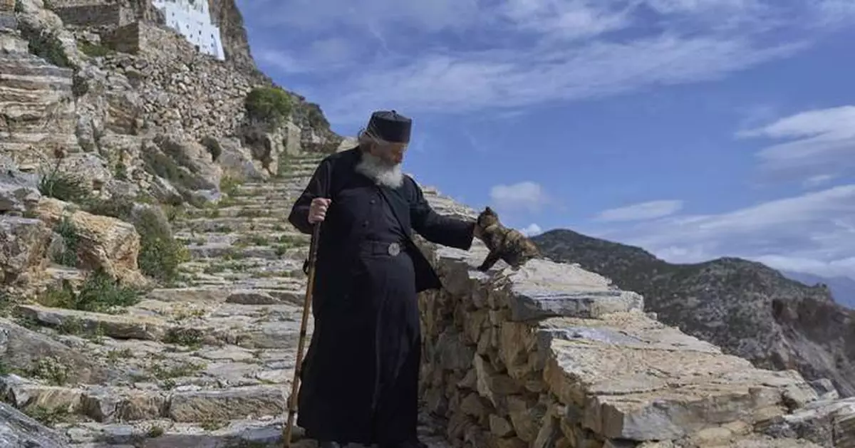 PHOTO COLLECTION: Greece Lifelong Island Monk