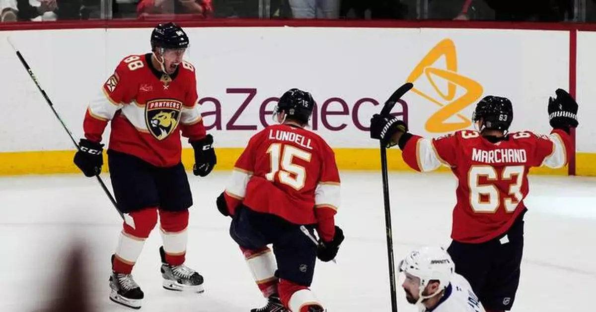 Panthers erase deficit with 2 goals in 11 seconds, beat Lightning 4-2 to take 3-1 series lead