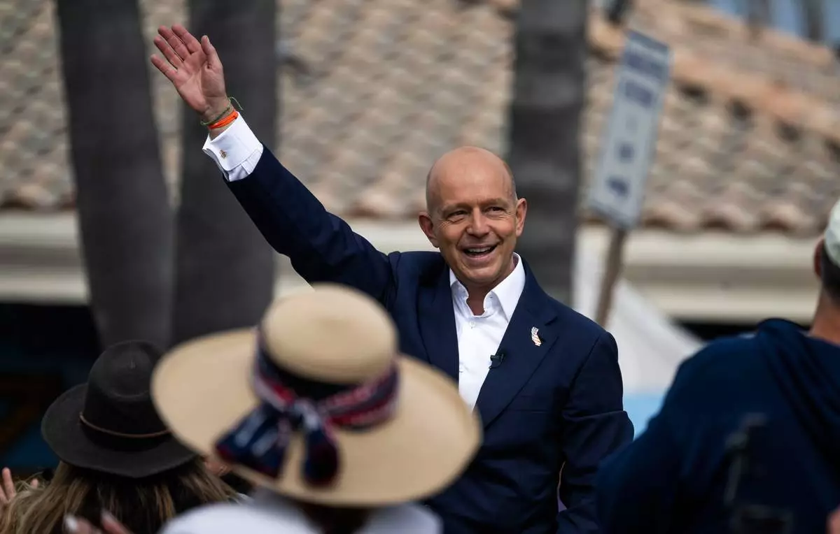 Author and former Fox News host Steve Hilton announced his run for California governor, as a Republican to replace Democrat Gavin Newsom, during an event in Huntington Beach, Calif., Tuesday, April 22, 2025. (Paul Bersebach/The Orange County Register via AP)