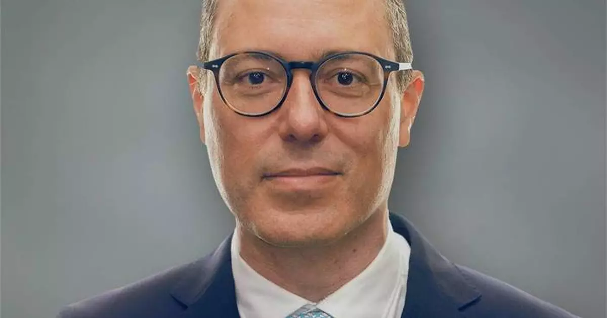 Walker &amp; Dunlop Expands European Team with Javier Villanueva