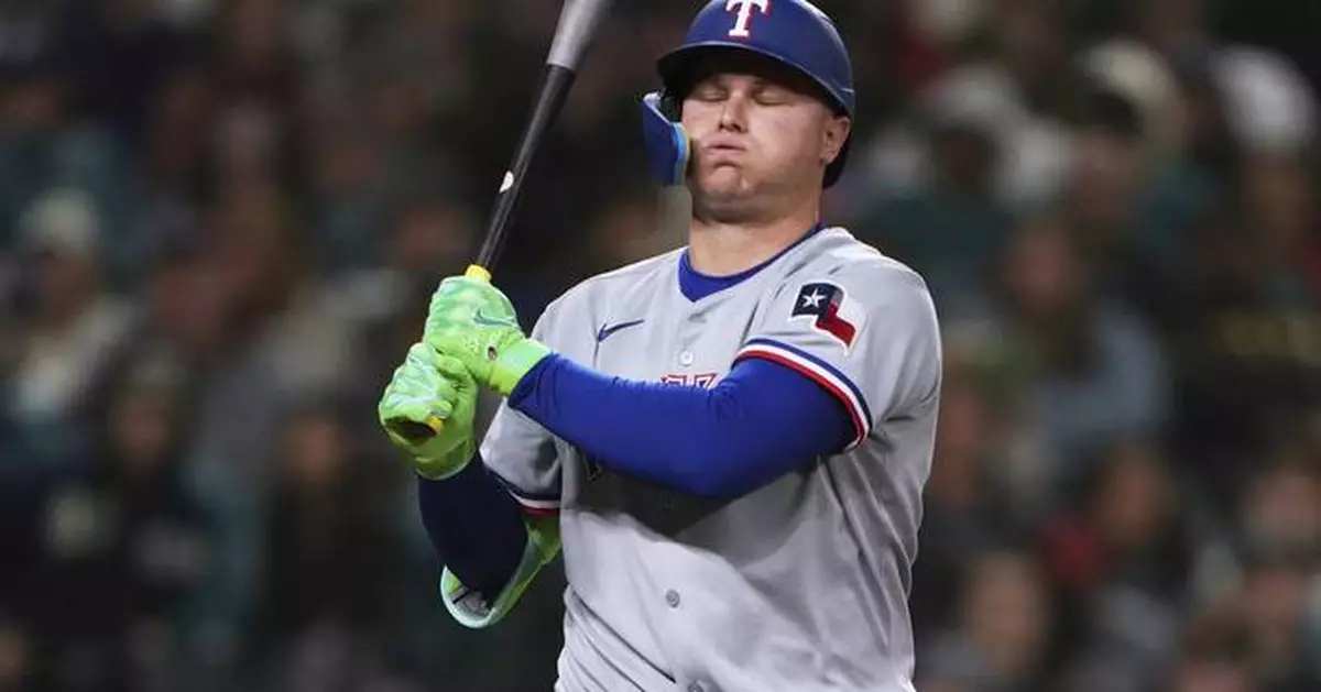 Rangers' Joc Pederson ends an 0-for-41 slump with a pinch-hit double in a loss at the A's