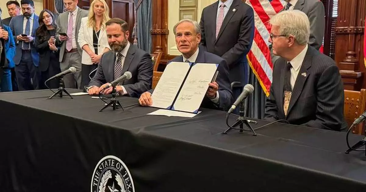 Texas governor signs bill creating another DOGE-inspired effort at the state level