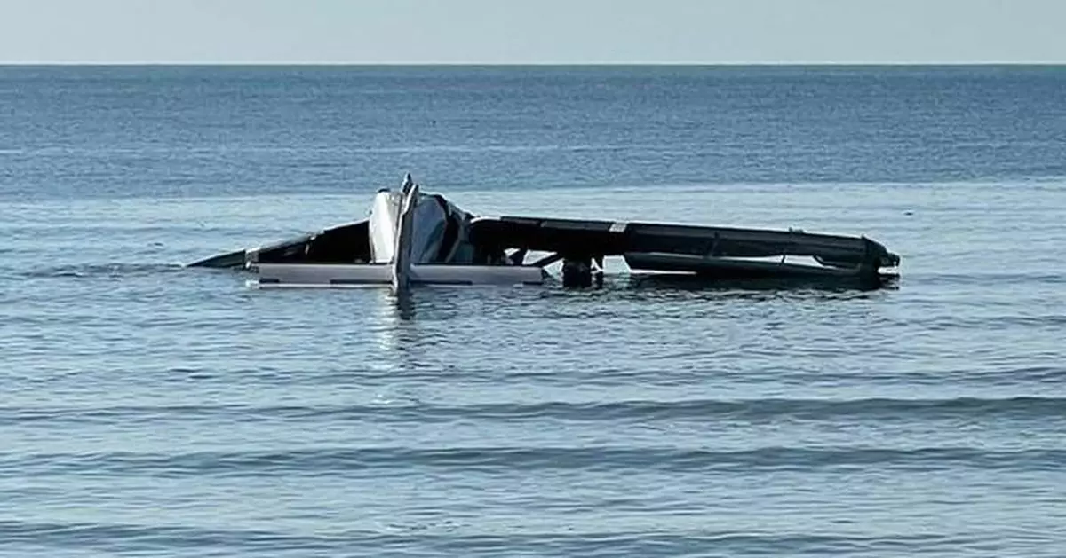A Thai police plane crashes in the sea, killing all 6 on board