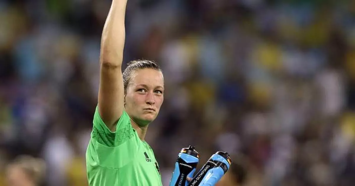 Women's soccer star Almuth Schult says clubs didn't want to sign a player with kids