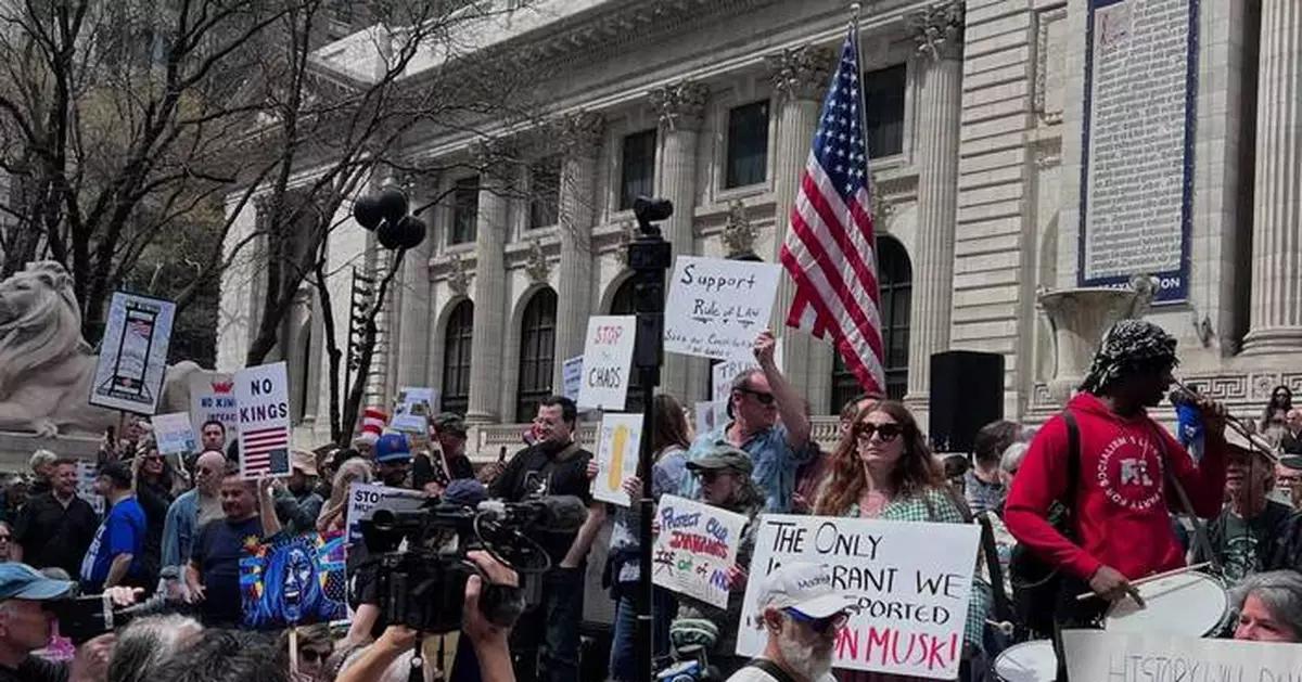 Anti-Trump protesters rally in New York, Washington and elsewhere across the country