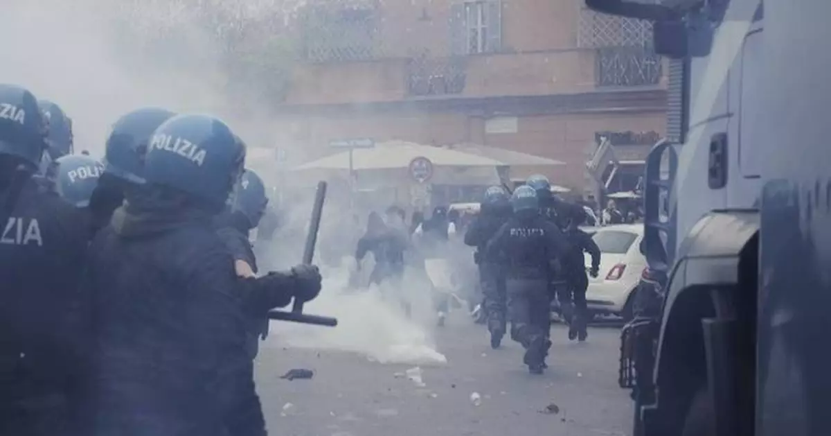 Police step in to avoid clashes between rival fans ahead of Rome derby