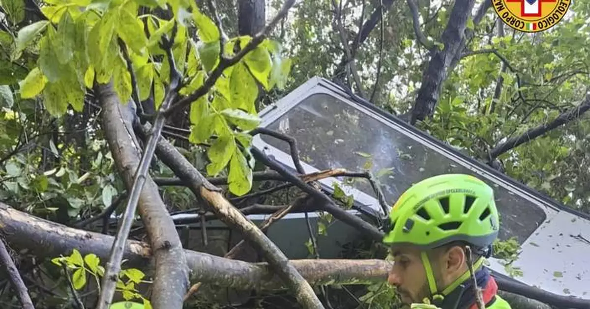 Cable car accident in southern Italy kills at least 4 people