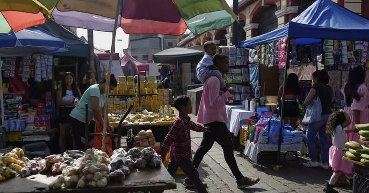 Inflation, currency woes worsen Venezuela's complex crisis as Maduro declares 'economic emergency'