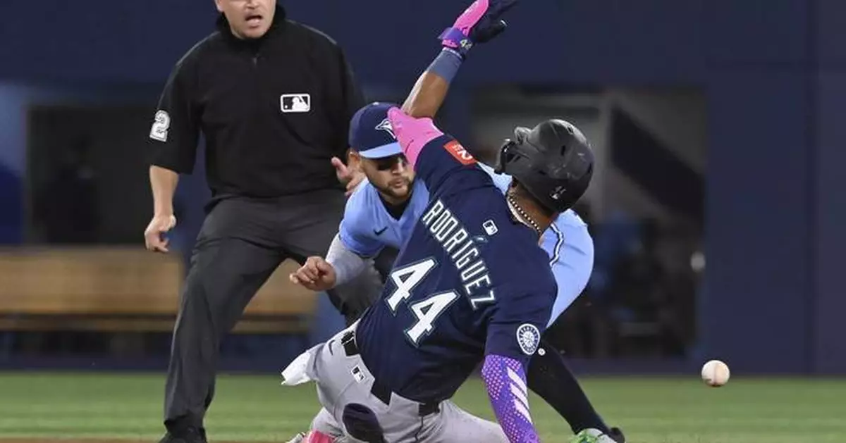 Raleigh and Tellez each hit 2-run HRs, Moore adds solo blast as Mariners beat Blue Jays 8-3
