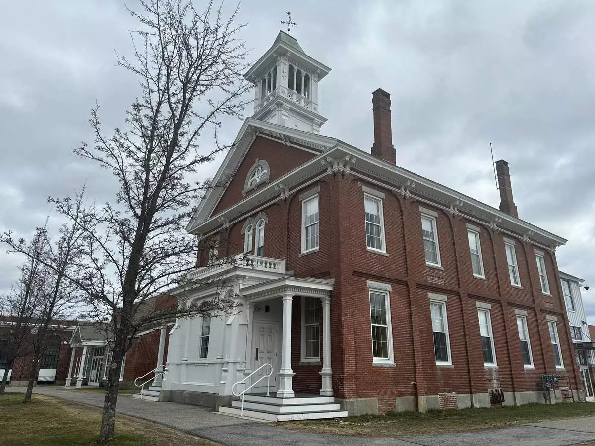 This Wednesday, April 16, 2025 photo shows Greely High School in Cumberland, Maine. (AP Photo/Patrick Whittle)