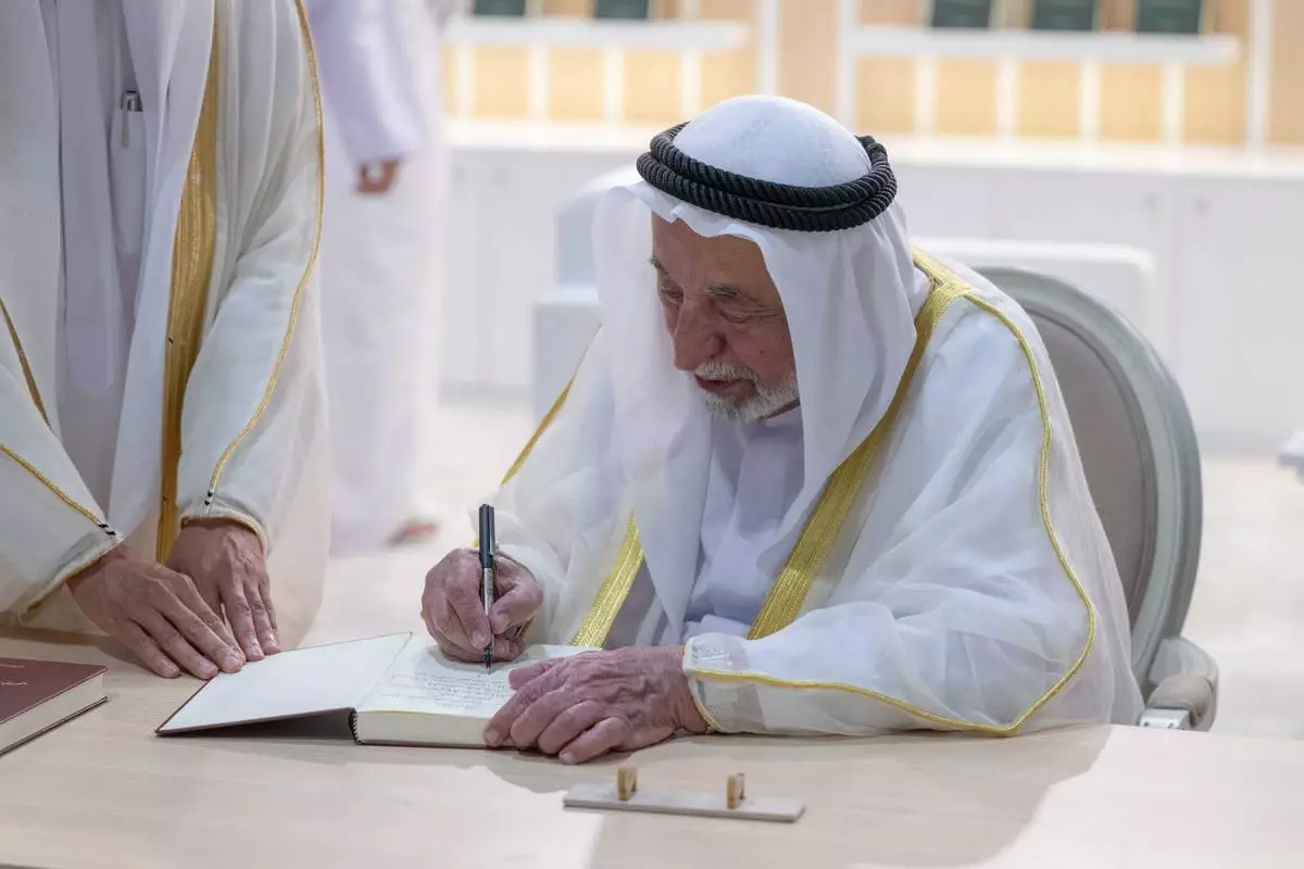Sharjah Ruler visits Muscat International Book Fair and signs his latest work The Portuguese in the Sea of Oman Annals of History 1497 CE - 1757 CE (Photo: AETOSWire)