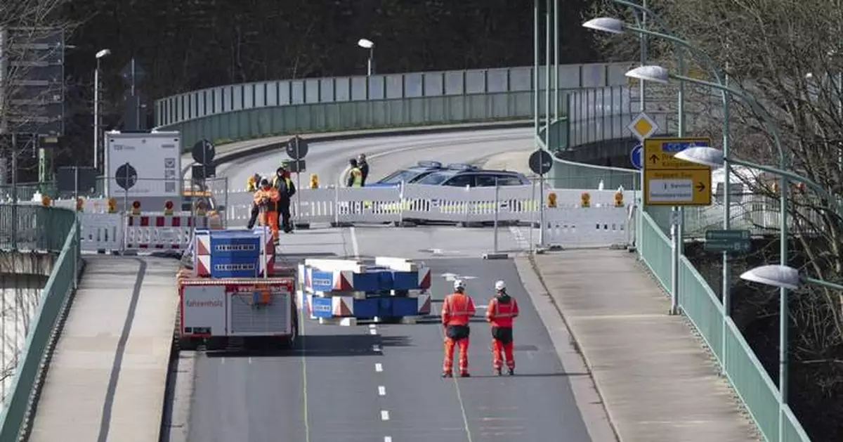 Crumbling bridges slow traffic and the economy in Germany. Can more money fix the problem?