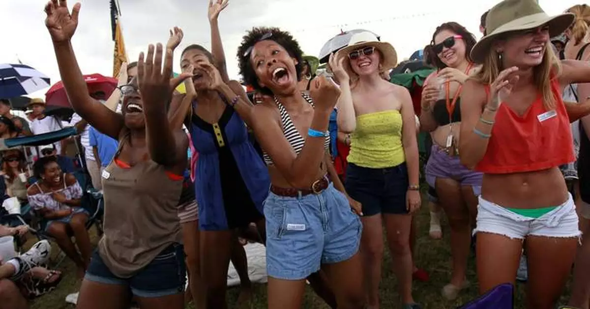 No burgers but plenty of crawfish at this iconic New Orleans music festival