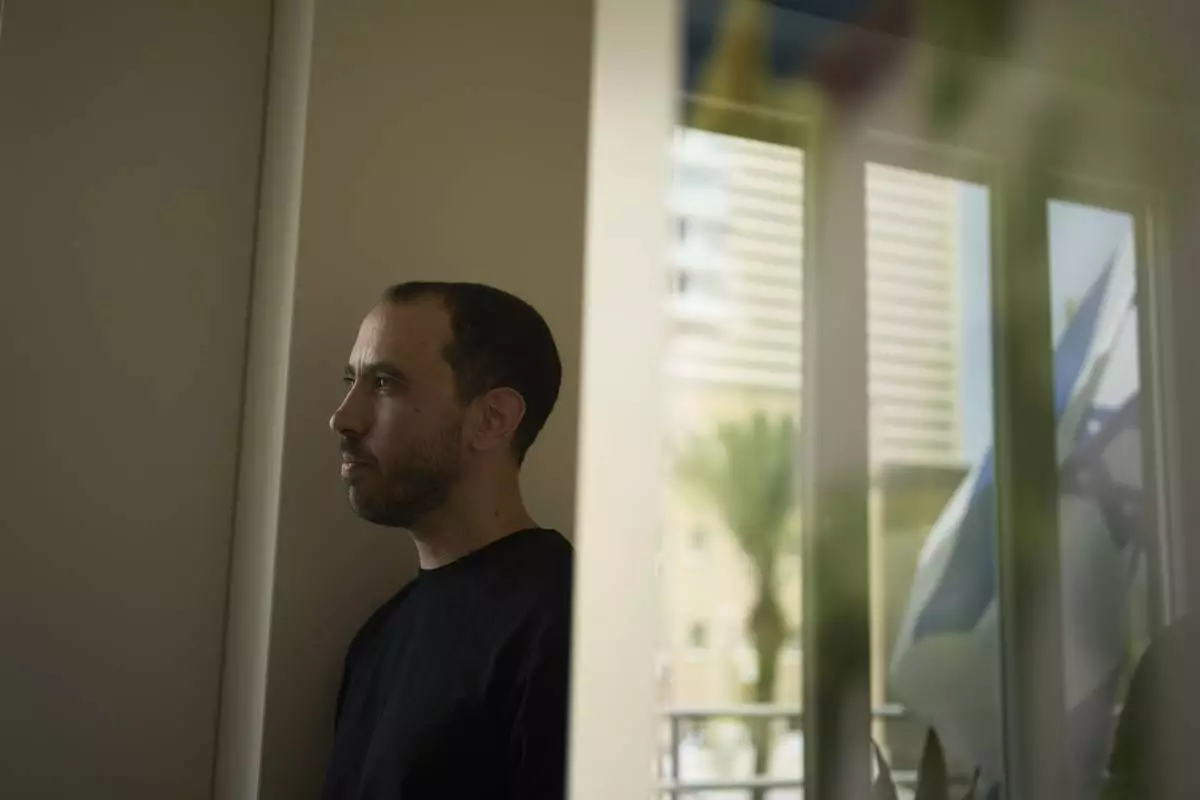 Freed Israeli hostage Tal Shoham, who was held by Hamas militants in the Gaza Strip, poses for a portrait in Tel Aviv, Israel, Tuesday, April 22, 2025. (AP Photo/Maya Alleruzzo)