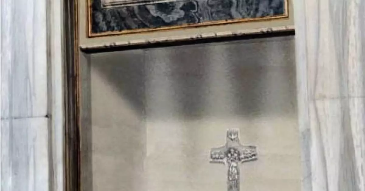 Pope's burial place reflects his 'humble, essential' life, Rome's poor will pay him a final tribute