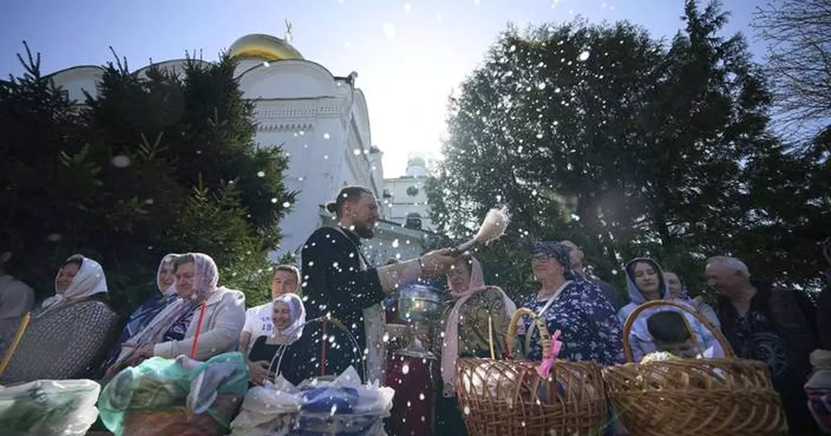 PHOTO COLLECTION: Easter