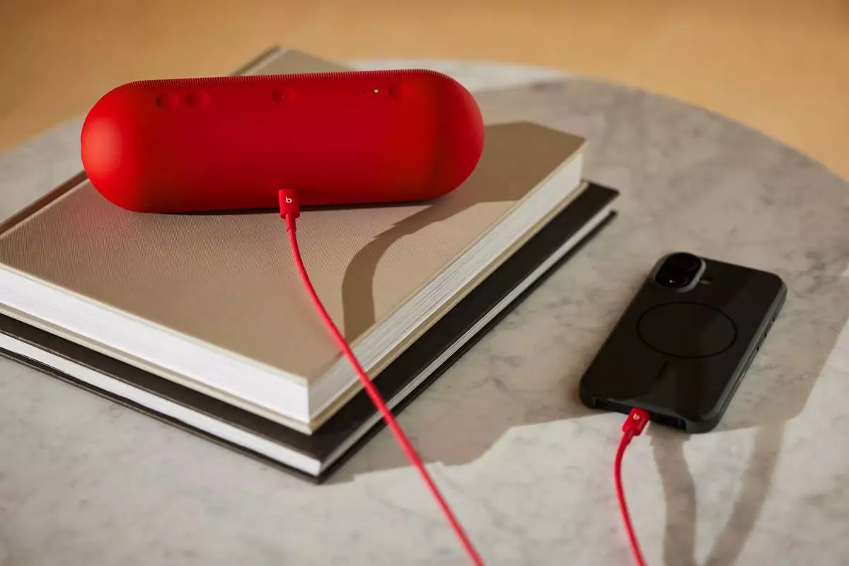 Beats cable in Rapid Red