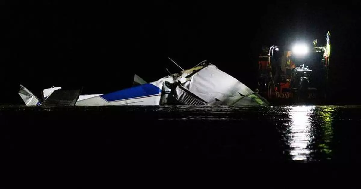 NTSB is investigating after a small plane crashed into a Nebraska river and killed 3 on board
