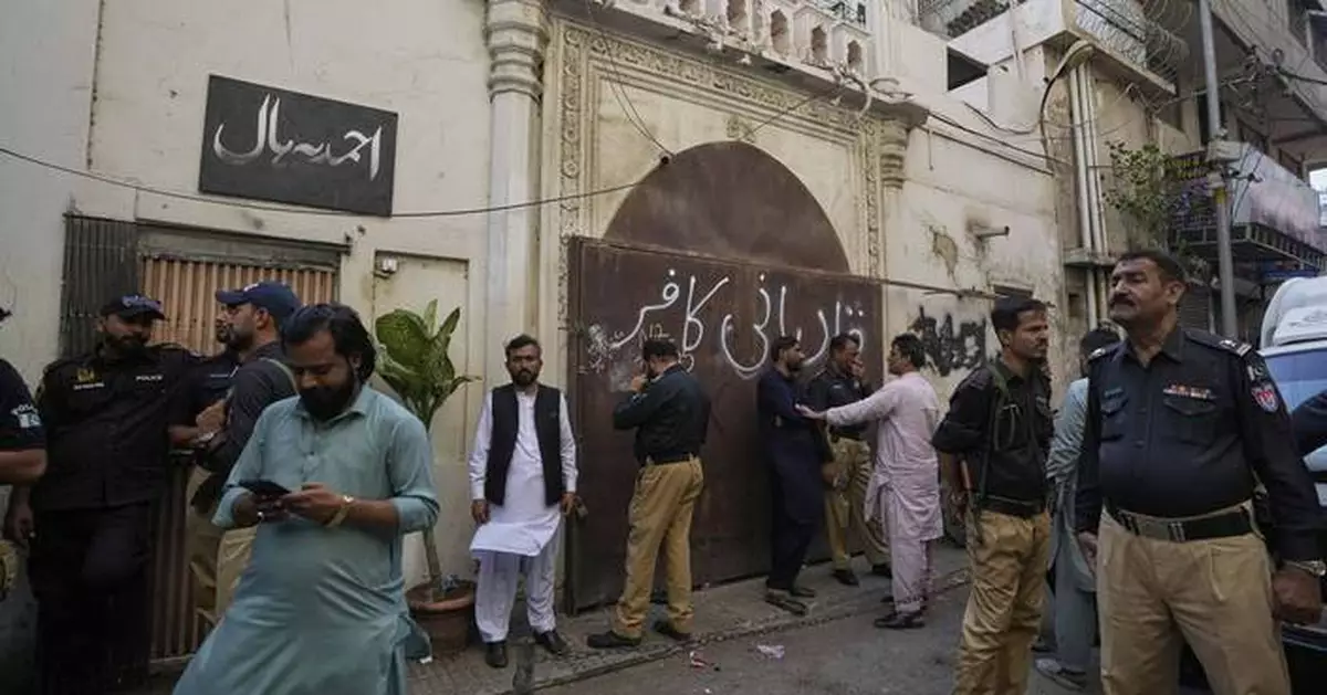 Ahmadi community in Pakistan says one of their members is beaten to death by Islamists