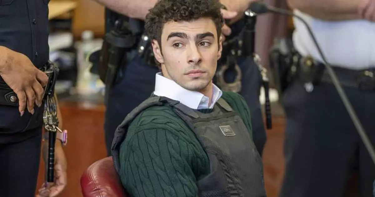 UnitedHealthcare killing suspect Luigi Mangione indicted as prosecutors push for death penalty