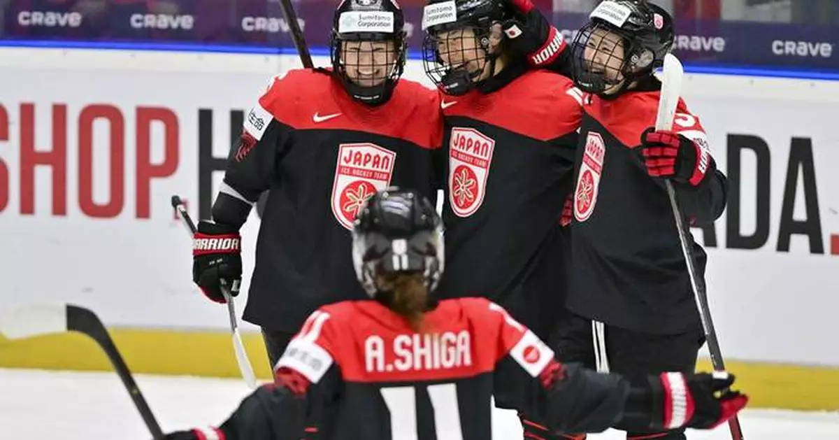 Canada starts title defense at women’s worlds by shutting out Finland, Sweden and Japan also win