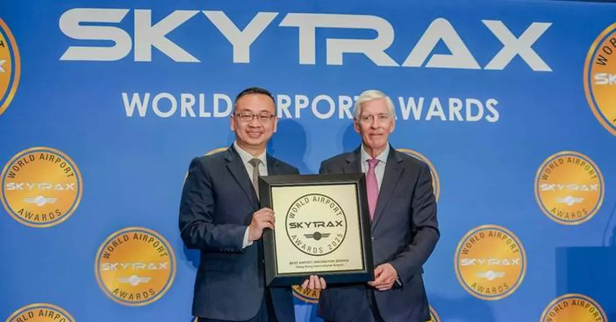 Hong Kong Immigration Department Wins Skytrax Award for Best Airport Service for Fifth Time