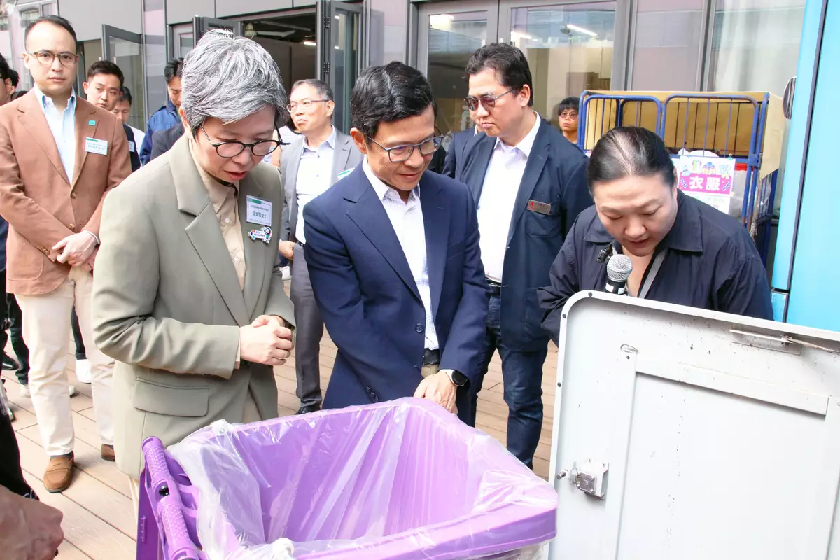 GREEN$ x MoneyBack Point Conversion boosts recycling appeal Source: HKSAR Government Press Releases