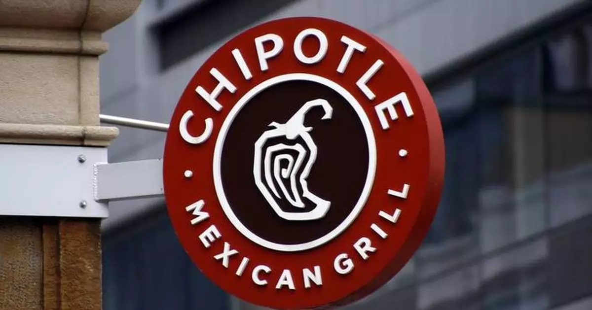 Chipotle heads south of the border with opening of 1st location in Mexico