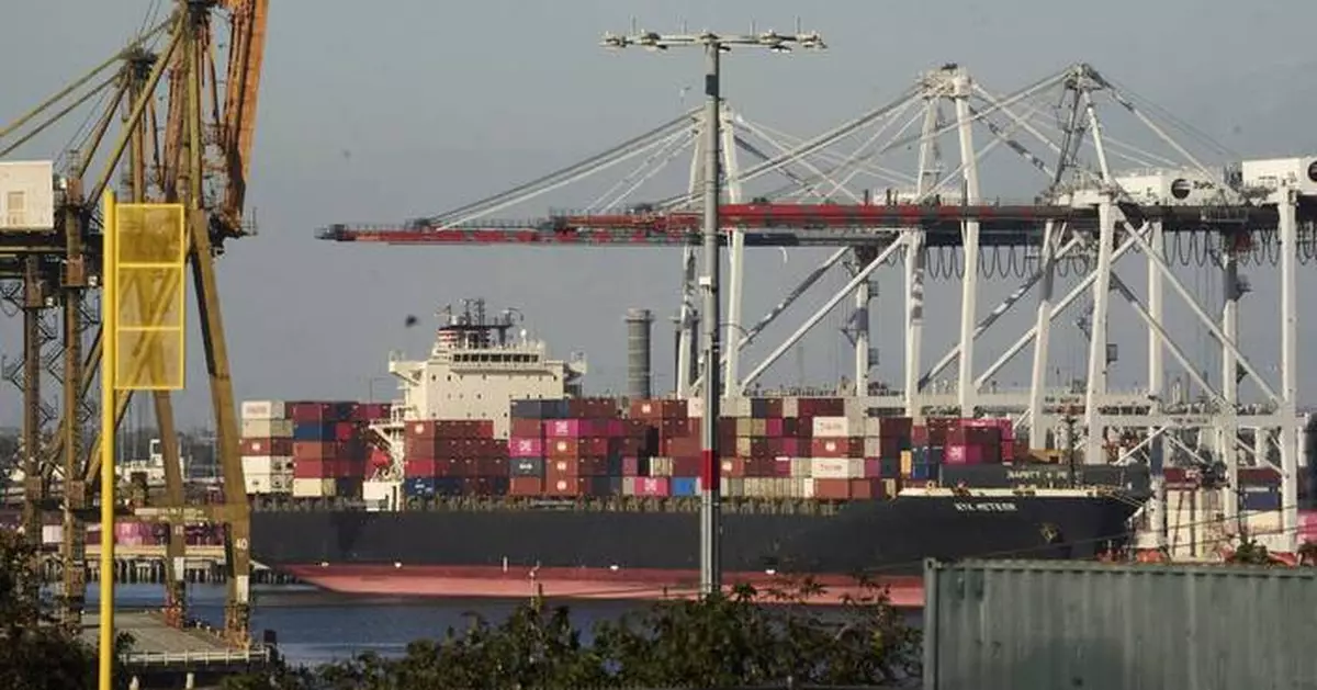 EU pauses tariff retaliation for 90 days to match Trump move, holding out hope for talks