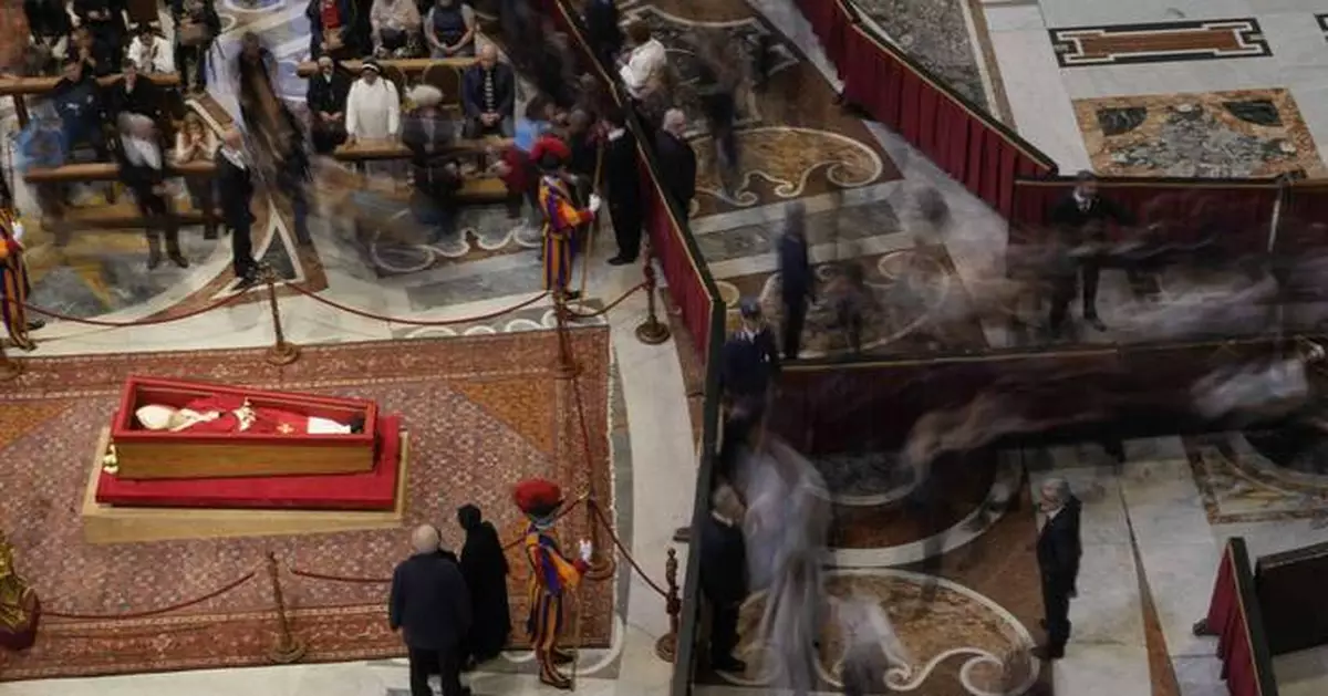 About 250,000 mourners pay last respects to Pope Francis over 3 days of public viewing